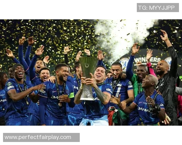 英超激战巴萨与切尔西战成平局绝杀瞬间引发全场沸腾十大精彩进球回顾