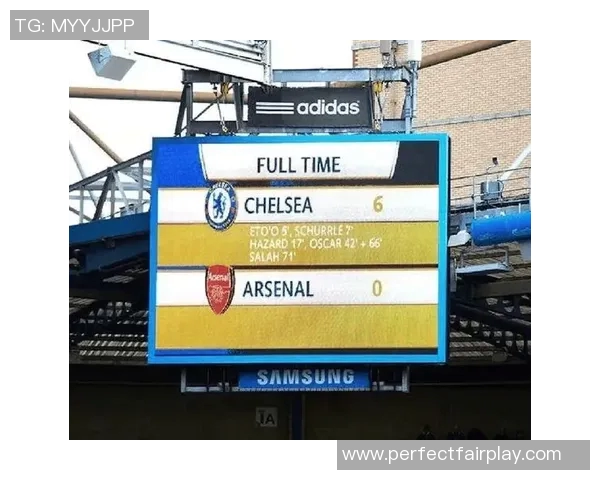 西甲激战：里昂逆转曼联补时绝杀引爆全场激情时刻回顾