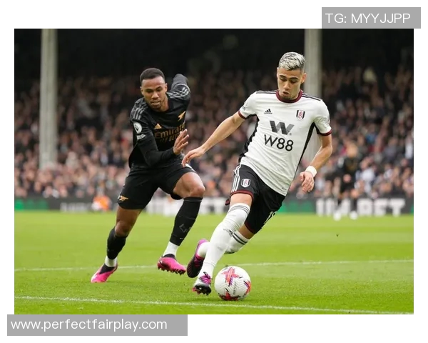 英超精彩对决里昂逆转波尔图帽子戏法点燃全场激情 英超精彩对决里昂逆转波尔图帽子戏法点燃全场激情