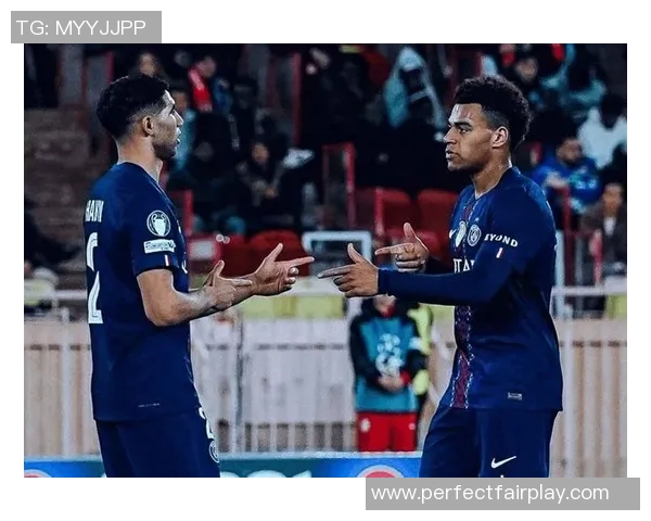 欧联杯激战那不勒斯以3-0战胜巴黎圣日耳曼红牌争议引发全场热议 欧联杯激战那不勒斯以3-0战胜巴黎圣日耳曼红牌争议引发全场热议