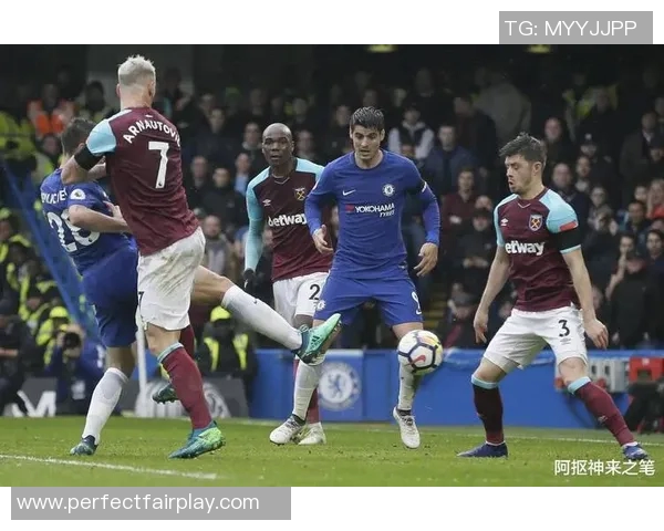 英超大战：巴黎圣日耳曼大胜切尔西引发全场热议与焦点分析