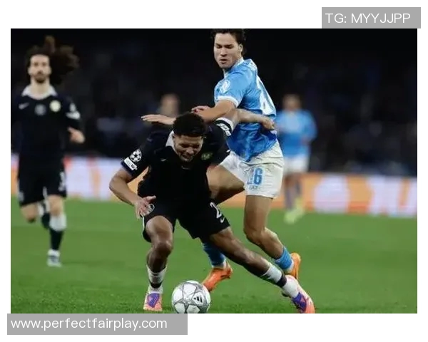 欧联杯精彩对决切尔西逆转那不勒斯全场沸腾瞬间回顾与分析