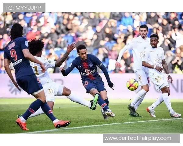 英超焦点战平局皇马与巴黎圣日耳曼激战成和十大精彩瞬间回顾