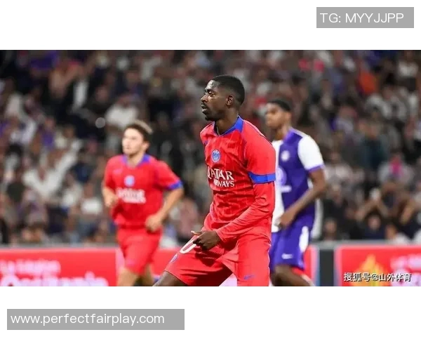 意甲精彩对决曼联逆转巴黎圣日耳曼上演帽子戏法引爆全场激情