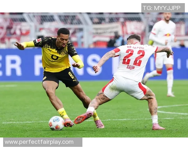 西甲激战莱比锡与多特蒙德平局点球大战成比赛转折点 西甲激战莱比锡与多特蒙德平局点球大战成比赛转折点