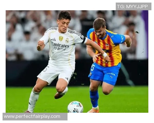 西甲精彩对决皇马大胜里昂乌龙球成比赛转折点数据分析揭示关键时刻 西甲精彩对决皇马大胜里昂乌龙球成比赛转折点数据分析揭示关键时刻