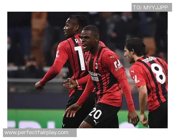 世界杯历史冷门AC米兰狂胜波尔图五比一乌龙球瞬间引发全场沸腾