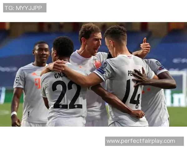 国王杯精彩对决里昂与拜仁战成平局转会风波再起引发热议